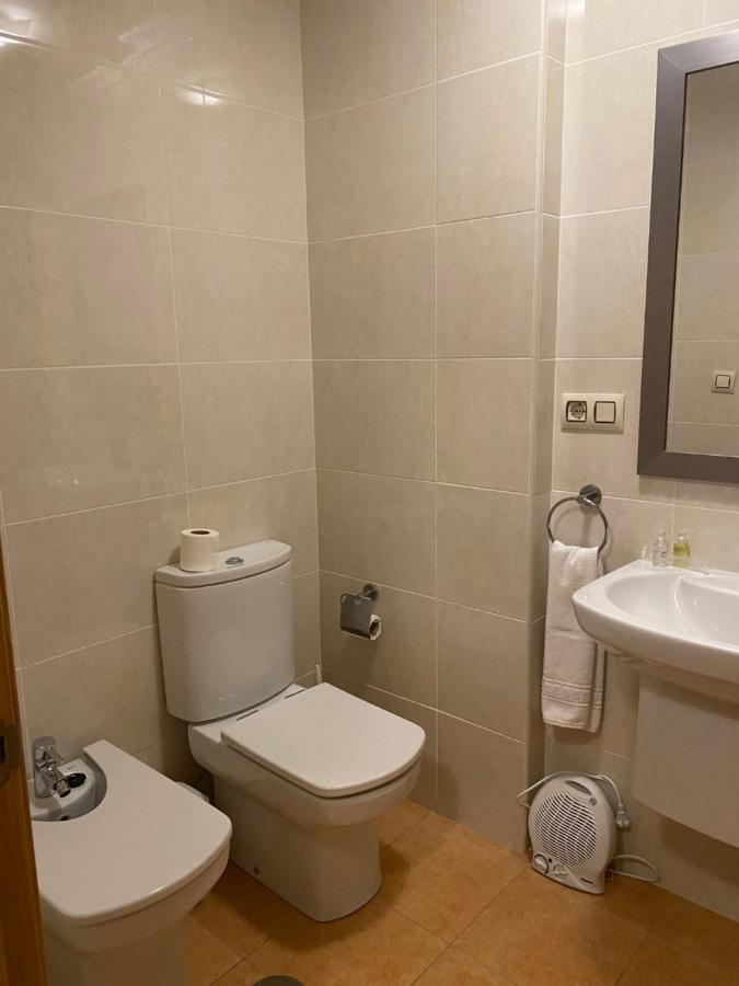 Hotel Av Apartamentos Лобиос Екстериор снимка