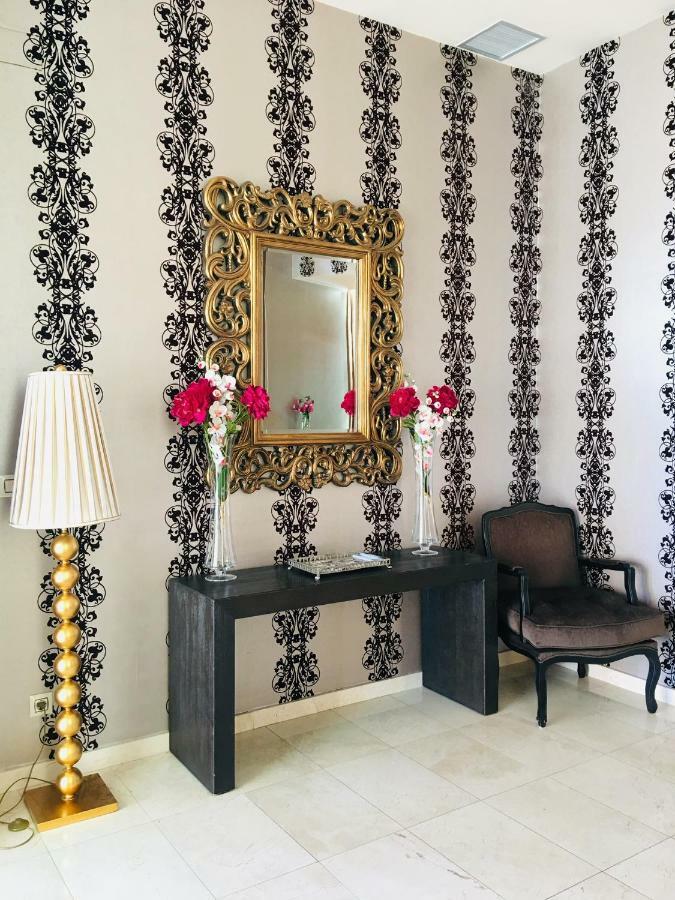 Hotel Av Apartamentos Лобиос Екстериор снимка
