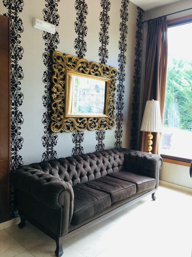 Hotel Av Apartamentos Лобиос Екстериор снимка